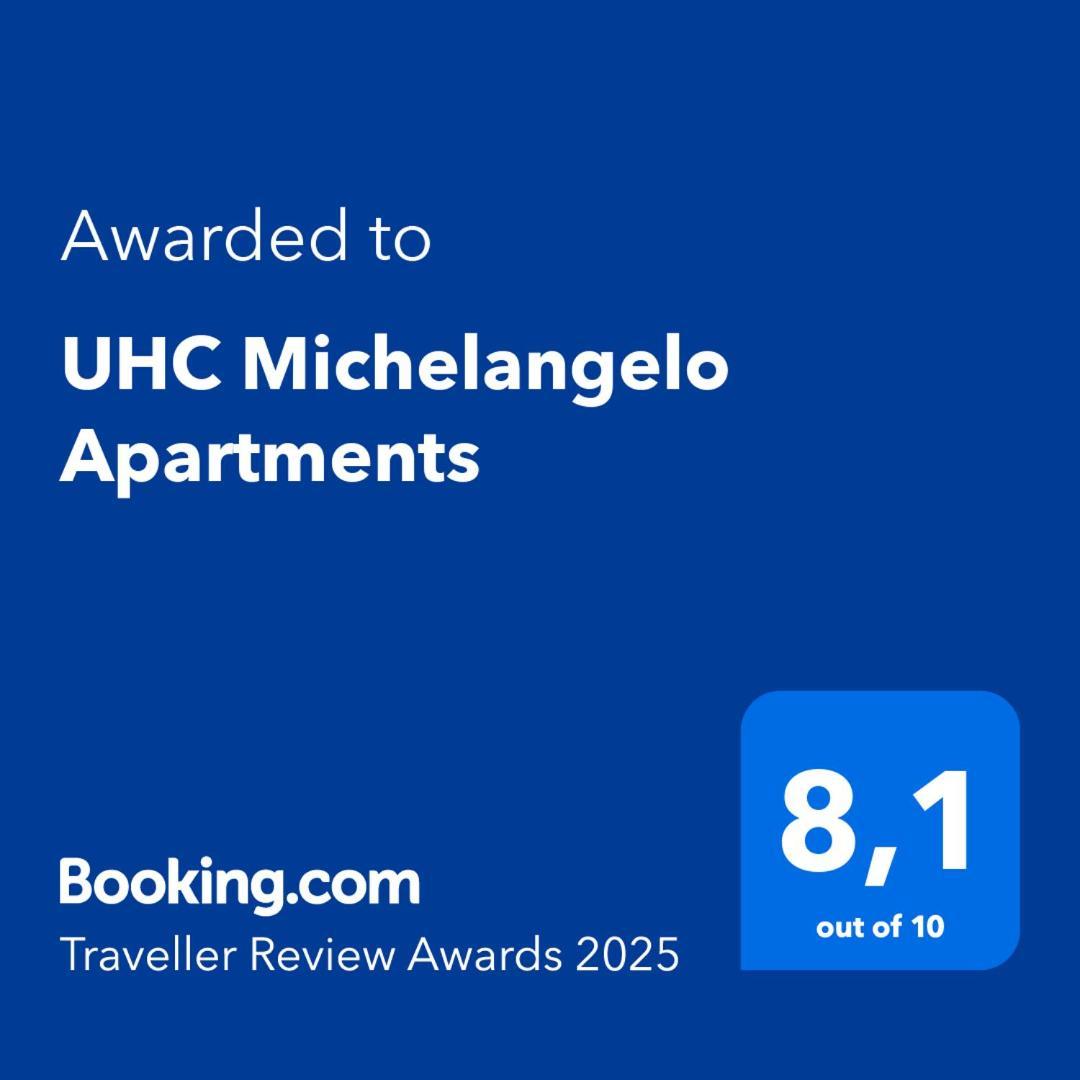 Uhc Michelangelo Apartments 萨洛 外观 照片